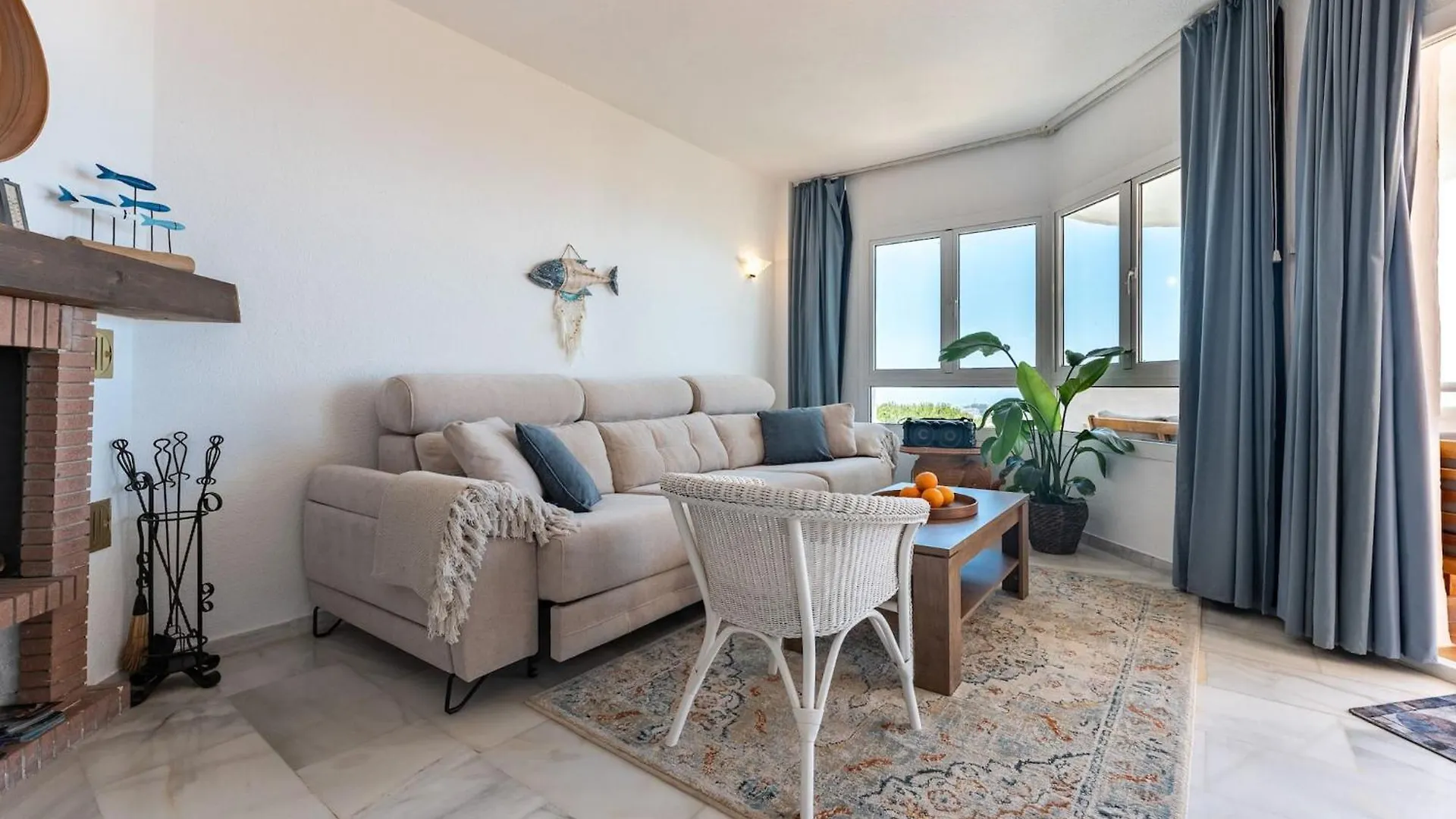 Stunning Sea View In Mijas, Walk To Restaurants And Golf Apartment Sitio de Calahonda