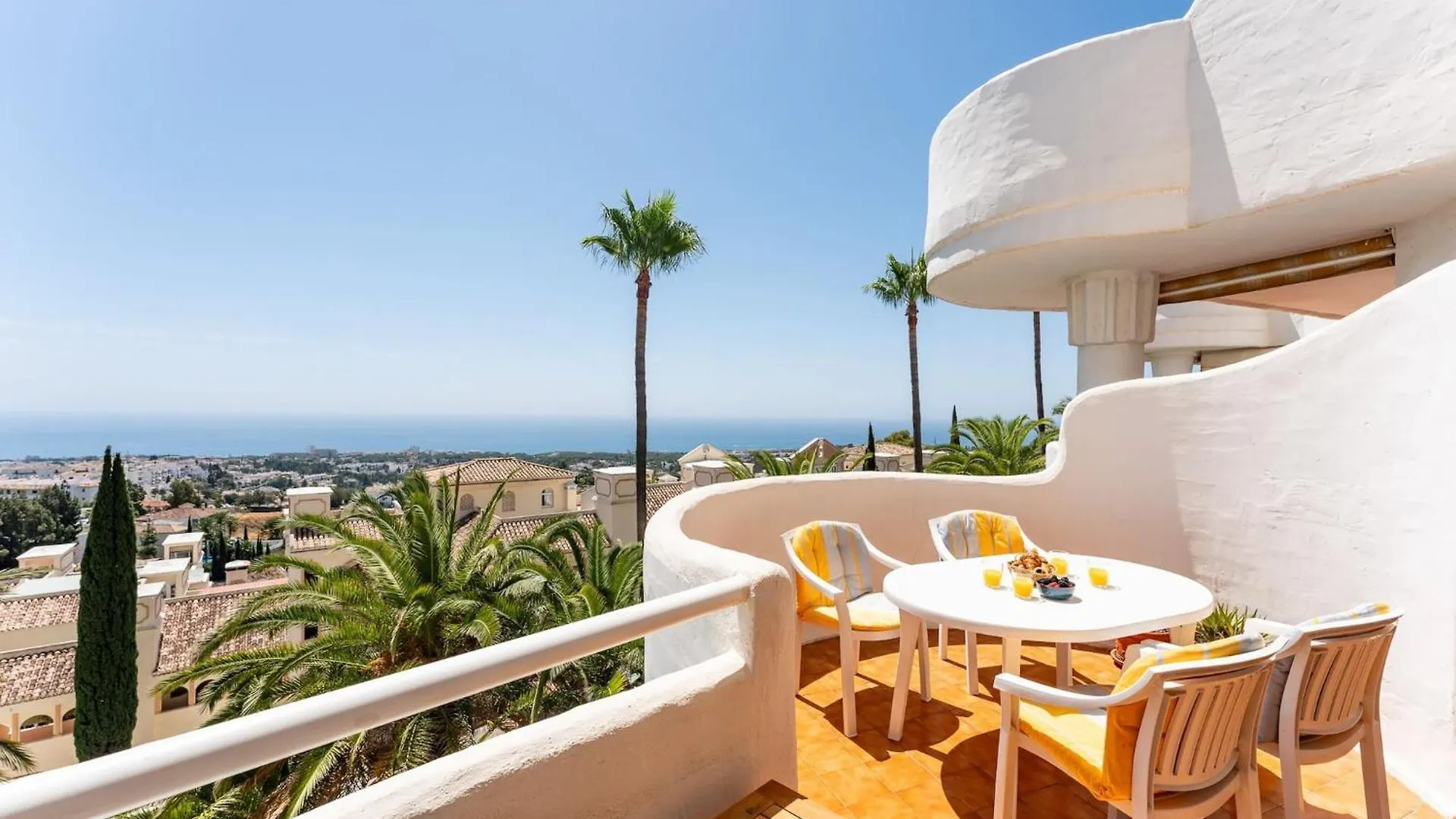 Stunning Sea View In Mijas, Walk To Restaurants And Golf Apartment Sitio de Calahonda
